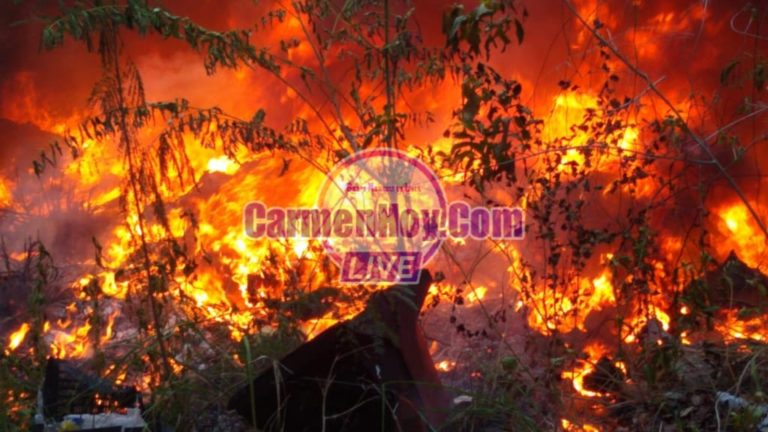 Se descontrola incendio en terreno baldío