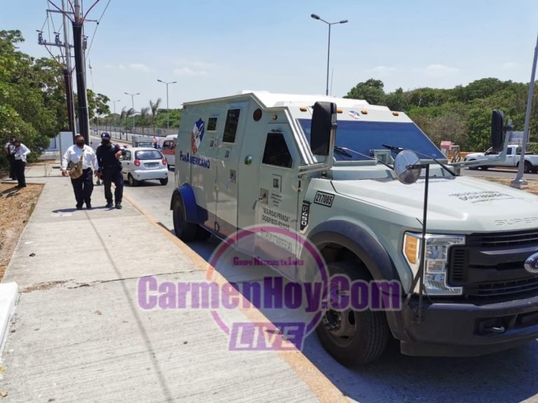 Camión de “Panamericano” destroza a Matiz