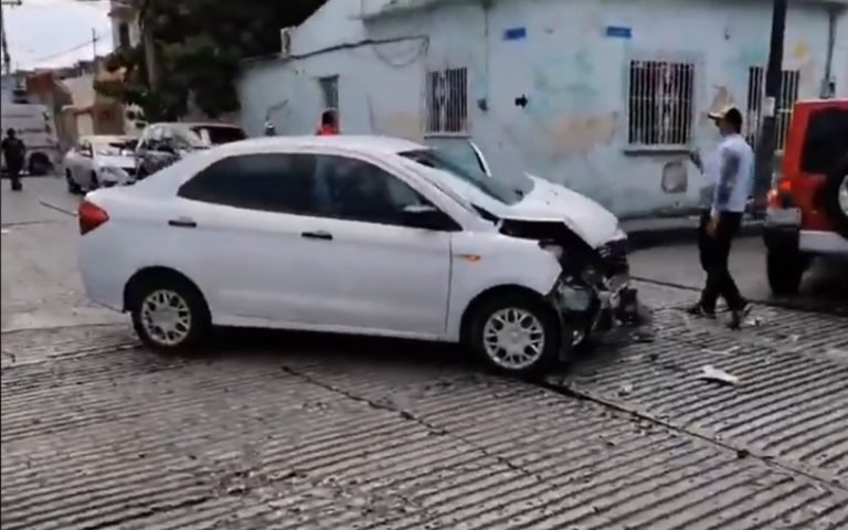 Fuerte y aparatoso accidente