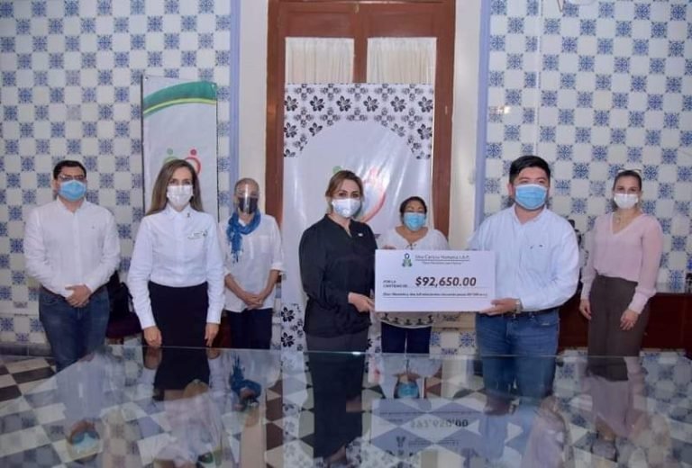 DIF ESTATAL Entregó donativo a “una Caricia Humana I.A.P”