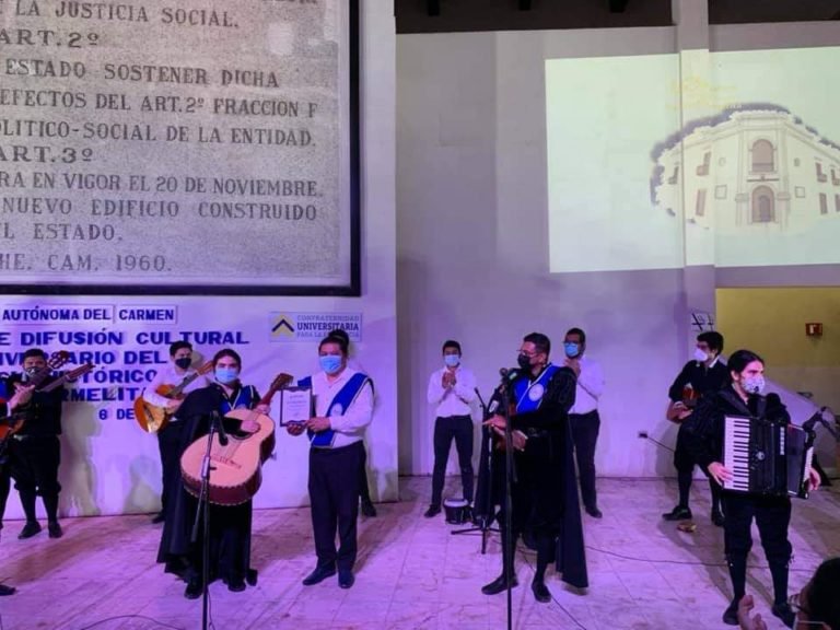 Se conmemora en la UNACAR el 163 aniversario de fundación del emblemático Liceo Carmelita