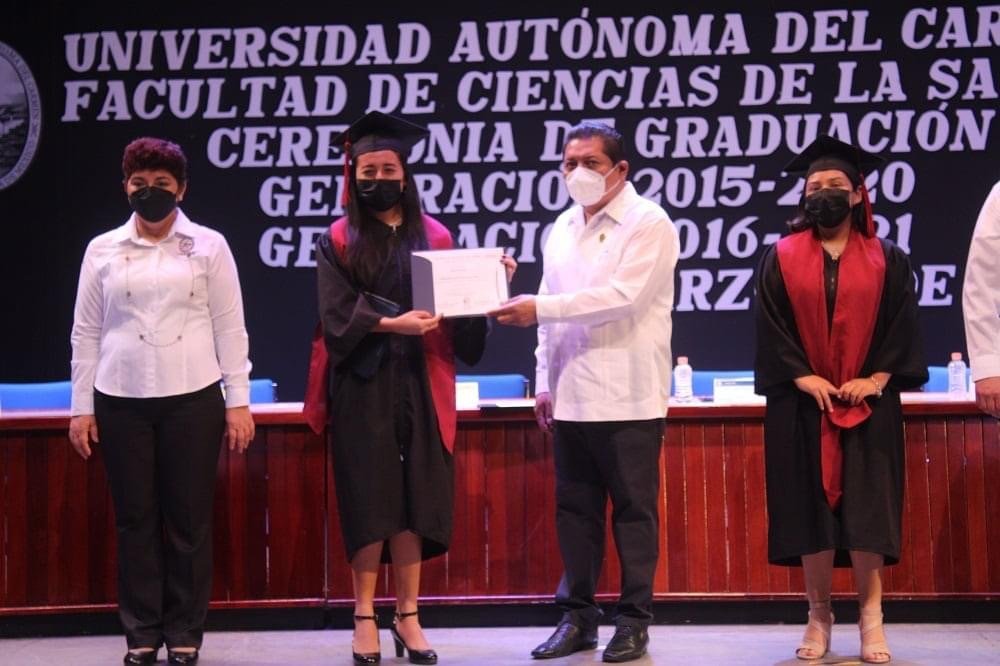 - Ceremonia de graduación de varías licenciaturas - unacar