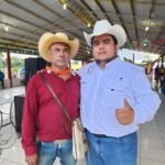- Lic. Pedro Ramon Hernandez Aparicio en cabalgata de Atasta - publicidad, locales