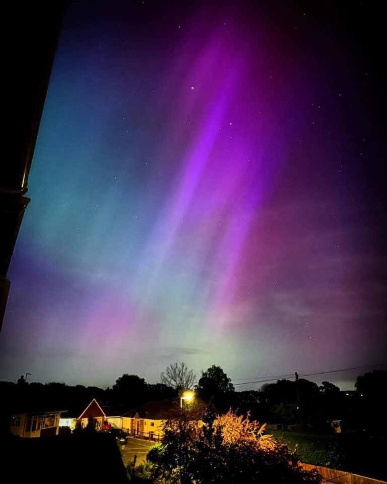Te compartimos algunas imágenes de la aurora boreal vista en diversas partes del mundo
