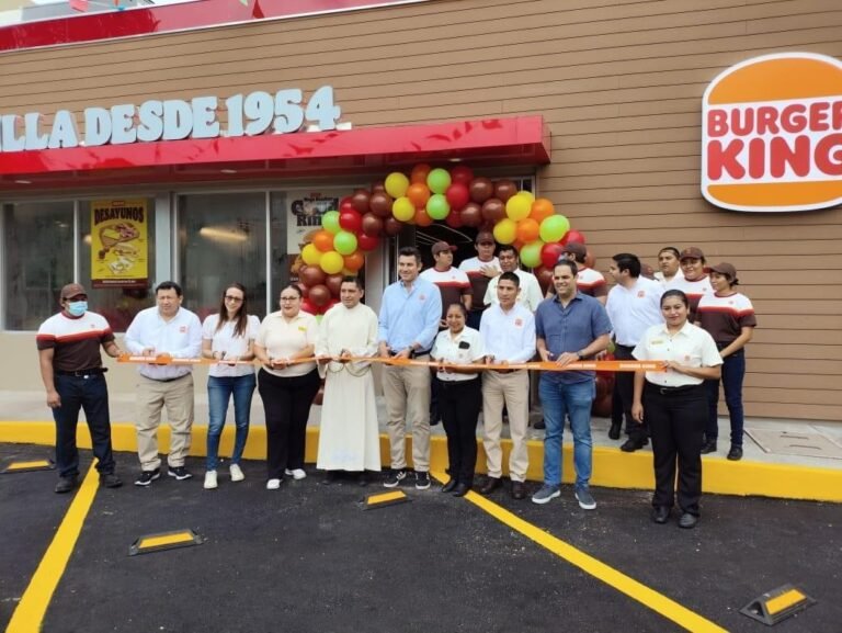 GRAN RE-APERTURA DE LA CASA DEL WHOPPER EN CIUDAD DEL CARMEN