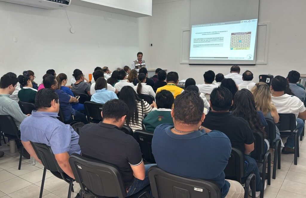 WhatsApp-Image-2025-07-31-at-19.14.47-2-1024x664 Capacitan a profesionales de la salud en Campeche para integrar el Equipo de Respuesta Rápida Estatal (ERRA)