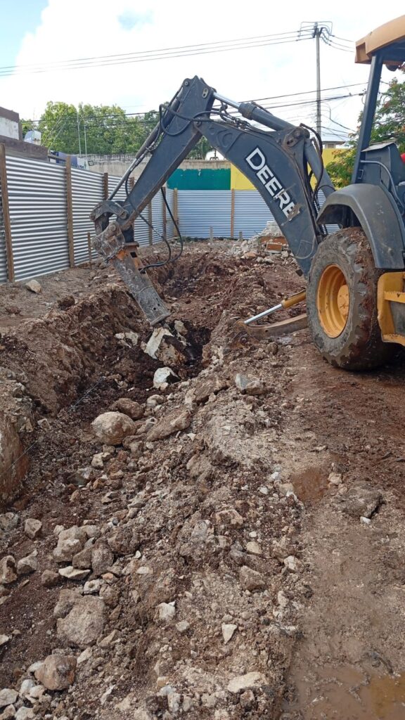 WhatsApp-Image-2025-08-08-at-17.44.37-2-576x1024 Gobierno del Estado inicia reconstrucción del mercado público en Nunkiní, Calkiní