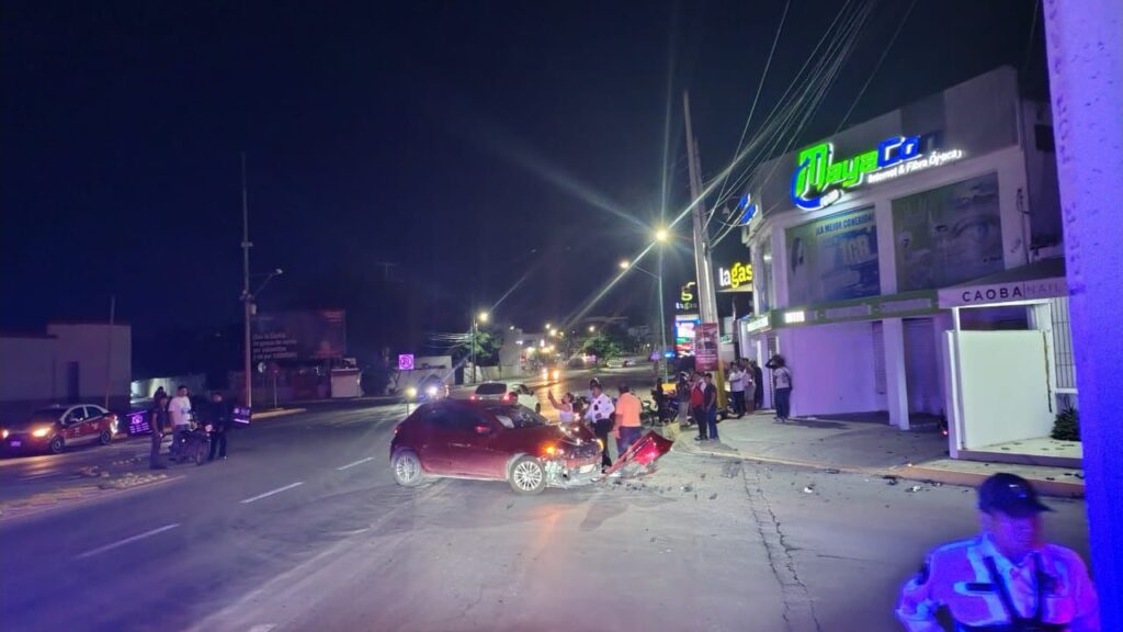 WhatsApp-Image-2025-08-10-at-14.26.05-1-1024x576 Indignación en Campeche: presidenta del DIF Municipal presuntamente ebria arrolla a motociclista en la López Portillo