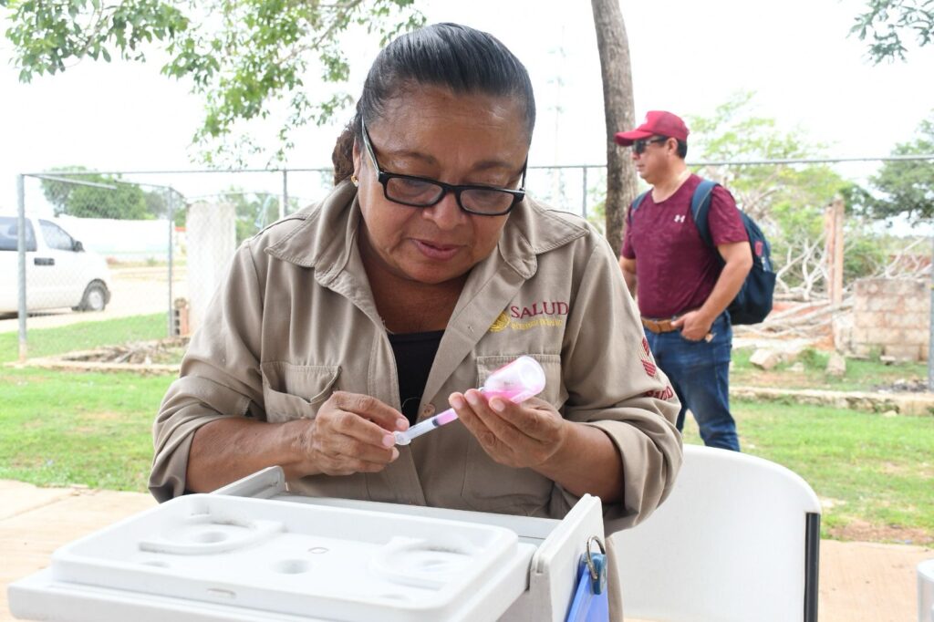 WhatsApp-Image-2025-08-18-at-3.23.02-PM-1-1-1024x682 Aplican más de 8 Mil vacunas antirrábicas en una semana