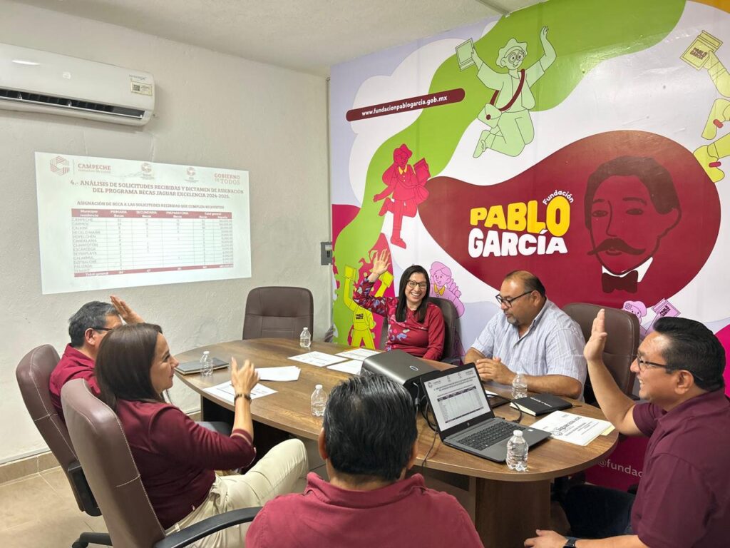 WhatsApp-Image-2025-08-22-at-8.49.05-PM-1024x768 Segunda sesión del Comité de Becas Jaguar Excelencia 2024-2025