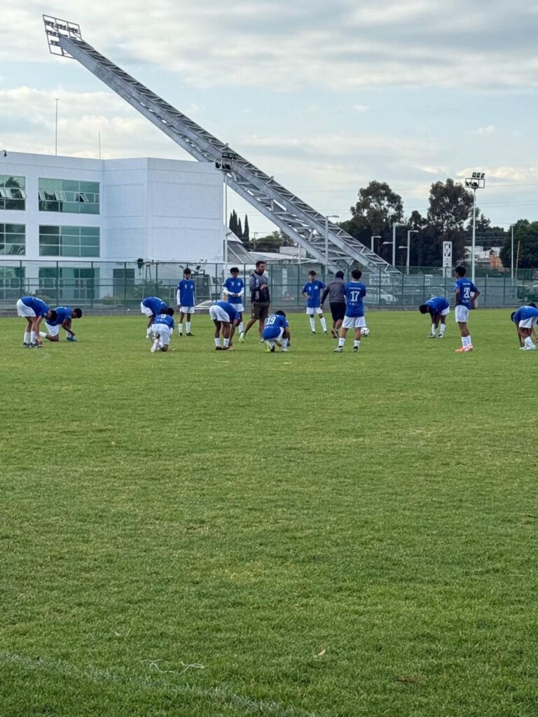 WhatsApp-Image-2025-08-26-at-10.55.15-AM-4-768x1024 Campeche conquista la Gimnasiada Nacional de Puebla con título en Fútbol SUB-15
