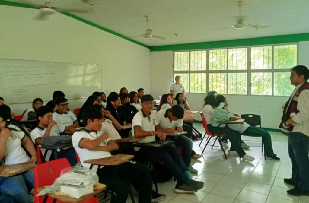 Imagen-de-WhatsApp-2025-09-08-a-las-18.09.37_c16fed9d-1024x673 Talleres de Prevención de Adicciones y Métodos Anticonceptivos para jóvenes en Escárcega