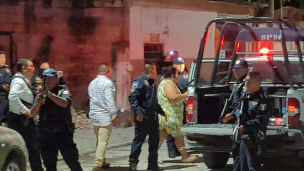 Imagen-de-WhatsApp-2025-09-13-a-las-10.39.13_79372b49-1024x576 Conflicto vecinal desatado violento enfrentamiento en Cuidad del Carmen