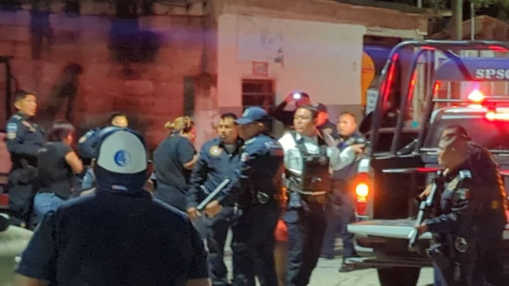 Imagen-de-WhatsApp-2025-09-13-a-las-10.39.16_06d5831b-1024x576 Conflicto vecinal desatado violento enfrentamiento en Cuidad del Carmen