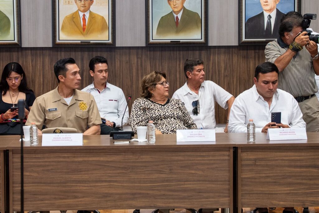 Imagen-de-WhatsApp-2025-09-19-a-las-20.58.13_eb3176b7-1024x684 Campeche hace historia; la gobernadora Layda Sansores firmó el convenio del primer polo de desarrollo económico para el bienestar Seybaplaya