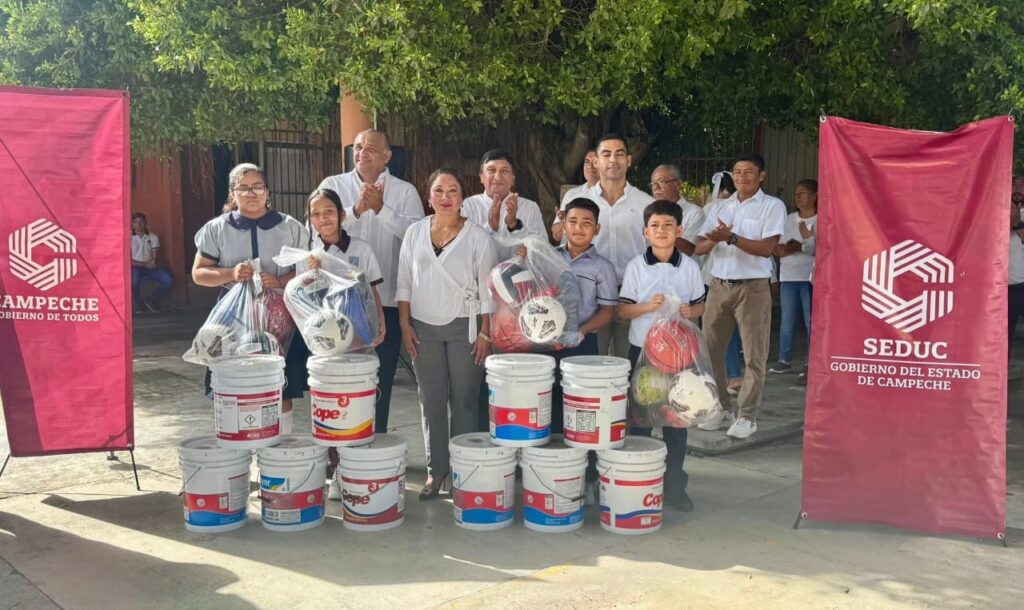 WhatsApp-Image-2025-09-01-at-11.11.13-AM-5-1024x610 Víctor Sarmiento Inaugura Ciclo Escolar 2025-2026 en primaria de Escárcega