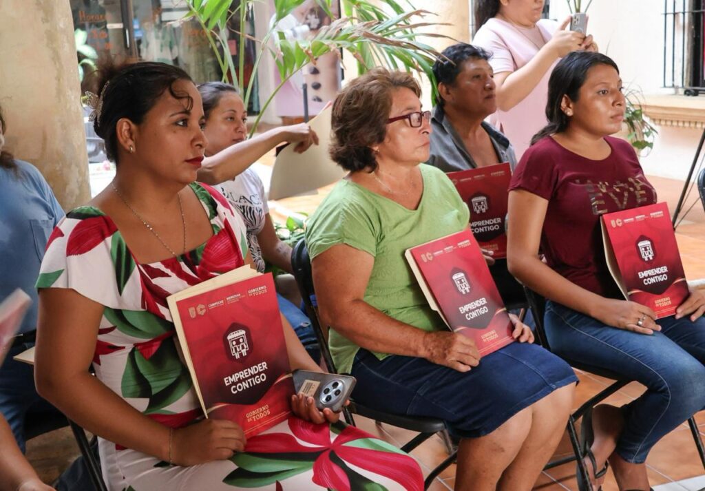 WhatsApp-Image-2025-09-06-at-8.11.52-AM-2-1024x713 Bienestar entrega apoyos a emprendedores campechanos