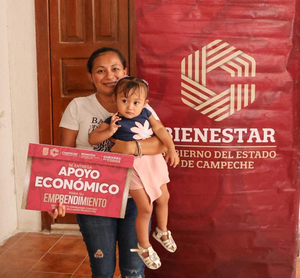 WhatsApp-Image-2025-09-06-at-8.11.52-AM-3-1024x949 Bienestar entrega apoyos a emprendedores campechanos