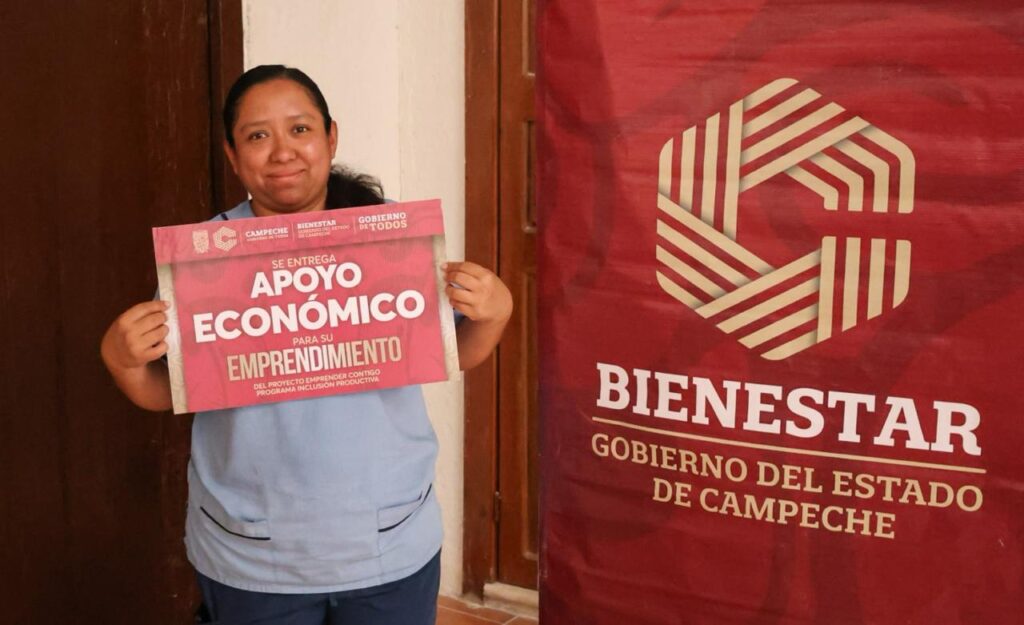 WhatsApp-Image-2025-09-06-at-8.11.52-AM-5-1024x625 Bienestar entrega apoyos a emprendedores campechanos