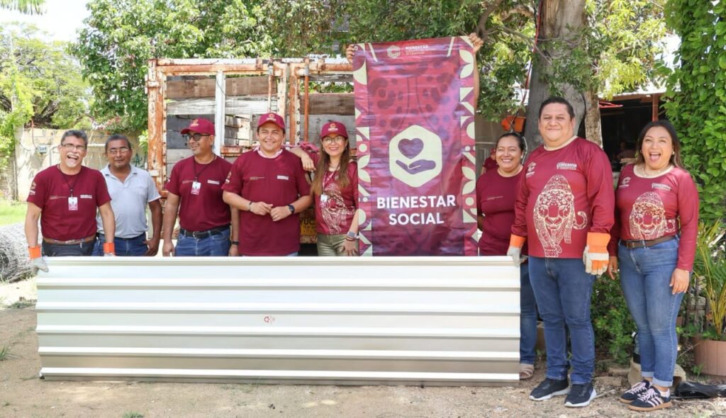 WhatsApp-Image-2025-09-18-at-11.46.09-AM-6-1024x590 Bienestar entrega láminas a favor de familias en Lerma y Samulá