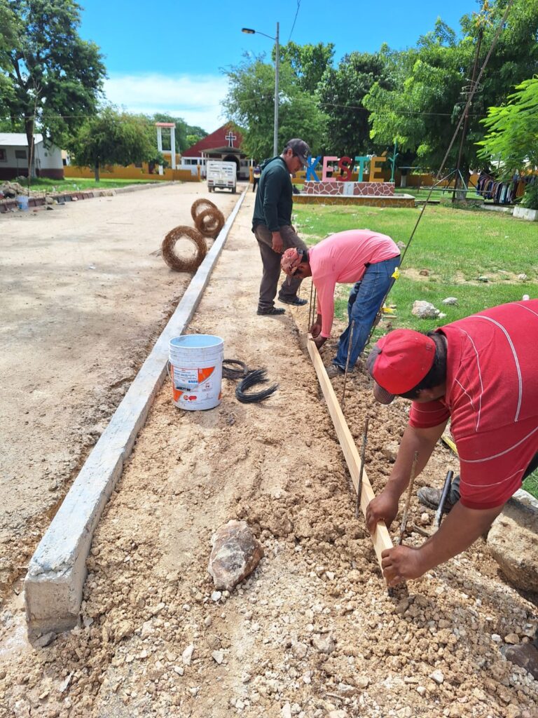 WhatsApp-Image-2025-09-30-at-8.43.49-AM-2-1-768x1024 Gobierno del estado reconstruye del camino E.C (CARRETERO FEDERAL 188 KM 21+500)- Santo Domingo Keste, Champotón