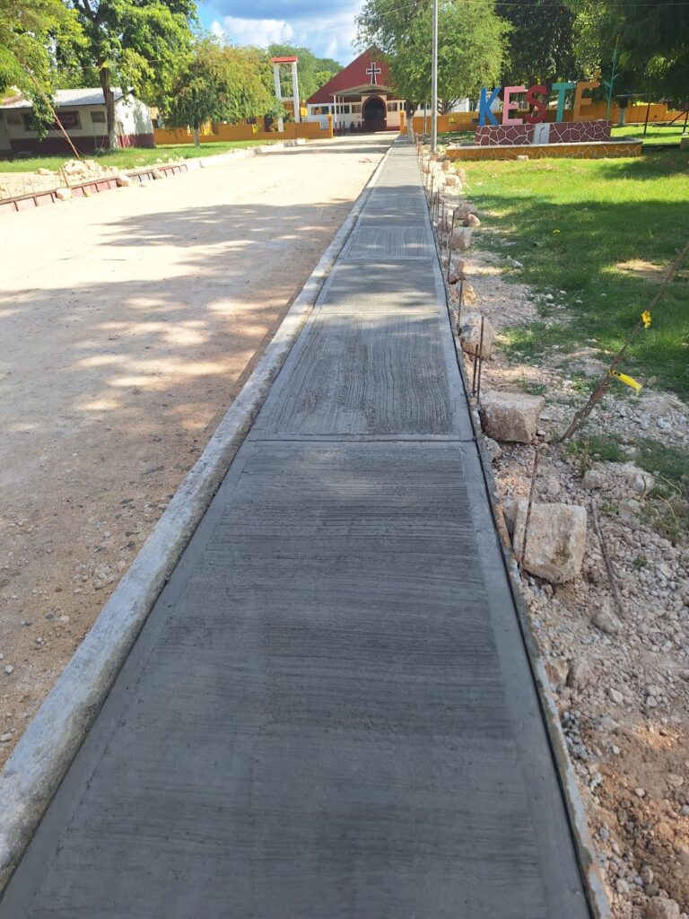 WhatsApp-Image-2025-09-30-at-8.43.49-AM-4-768x1024 Gobierno del estado reconstruye del camino E.C (CARRETERO FEDERAL 188 KM 21+500)- Santo Domingo Keste, Champotón