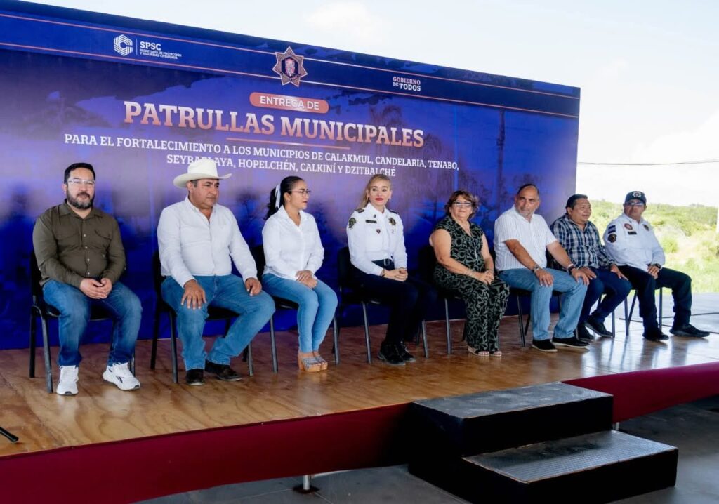 32529aff-1520-4275-a6c6-72232f460165-1024x718 Con Inversión de Más de 14 Millones de Pesos Marcela Muñoz Entregó Patrullas a Calakmul, Calkiní, Candelaria, Dzitbalché, Hopelchén, Seybaplaya Y Tenabo