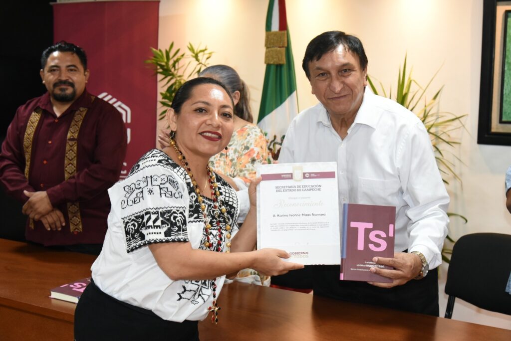 WhatsApp-Image-2025-10-14-at-7.19.35-PM-1024x684 SEDUC Clausura Curso de Lengua Maya para Impulsar la Interculturalidad y Servicio a la Comunidad