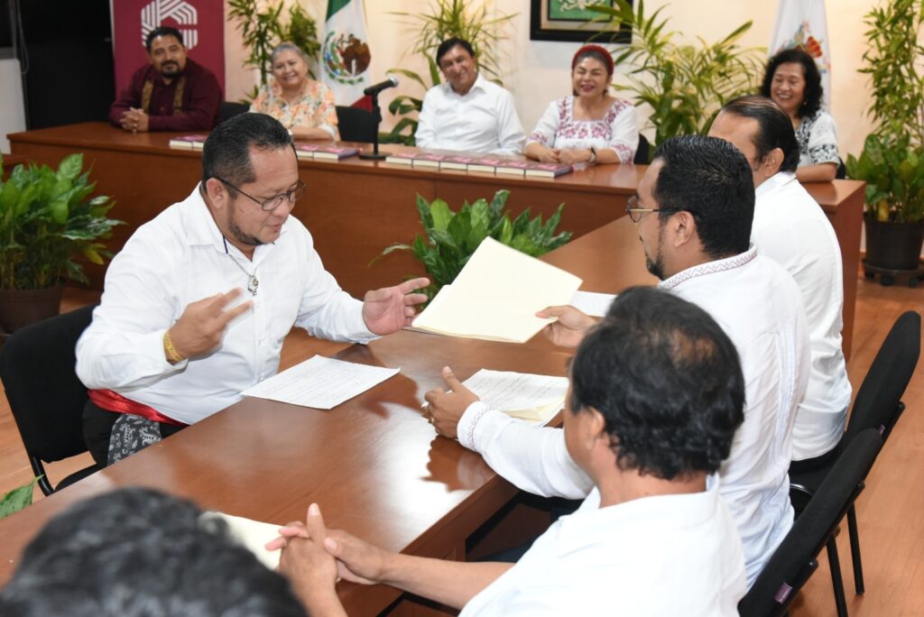 WhatsApp-Image-2025-10-14-at-7.19.35-PM-3-1024x684 SEDUC Clausura Curso de Lengua Maya para Impulsar la Interculturalidad y Servicio a la Comunidad