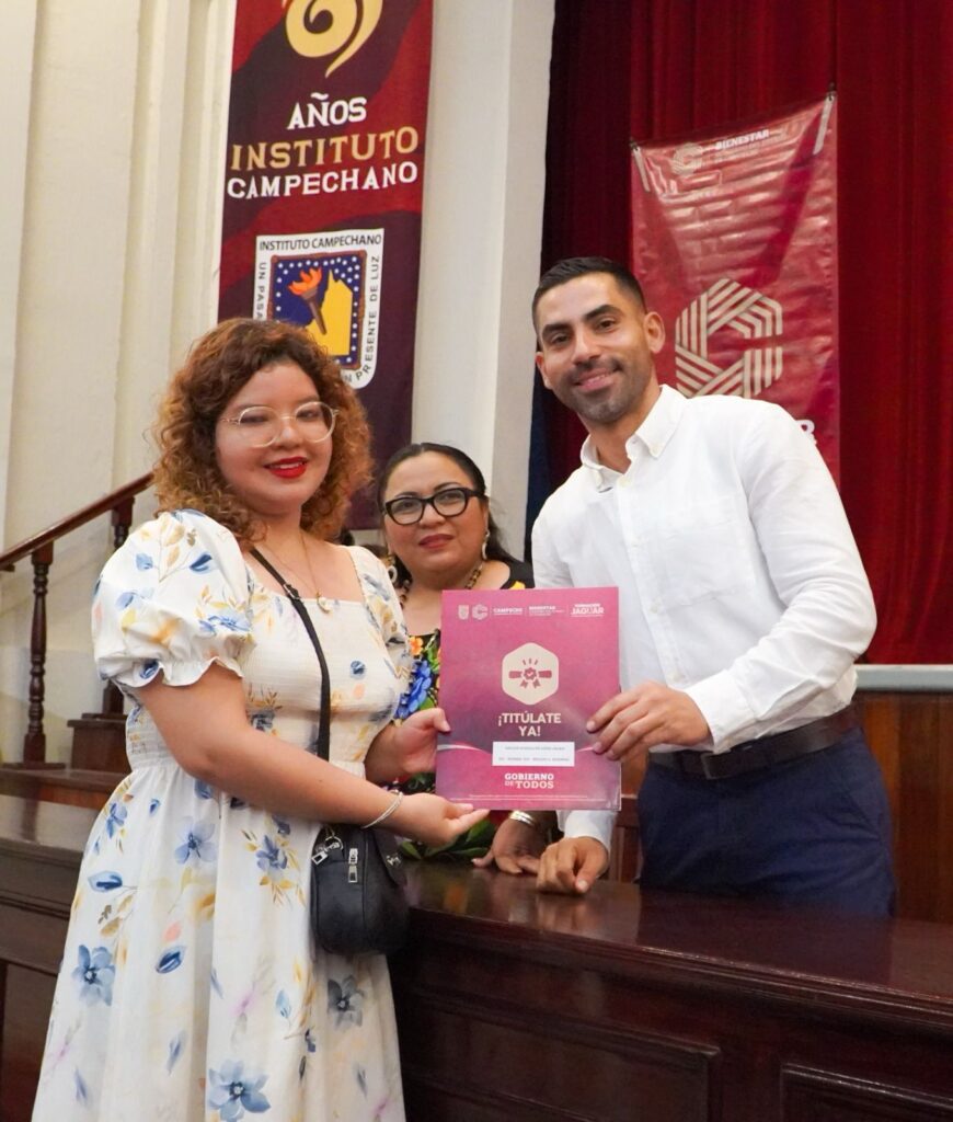WhatsApp-Image-2025-10-14-at-7.19.37-PM-2-870x1024 Impulsa Bienestar la Titulación de Jóvenes Egresados con Apoyo Económico