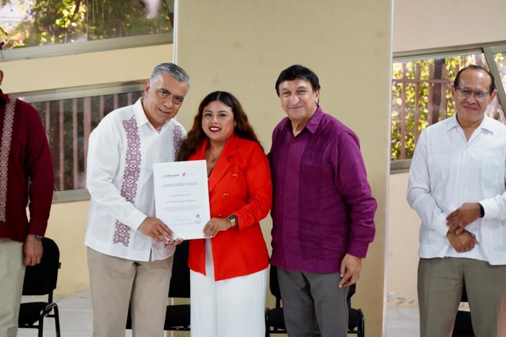 WhatsApp-Image-2025-10-16-at-12.39.42-PM-1-1024x682 Reunión Estatal de Directivos de la DGETI llega a su Clausura en Campeche