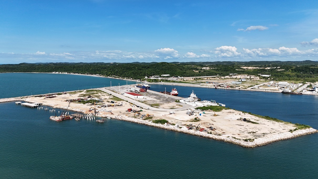 muelle-con-duques-de-alba