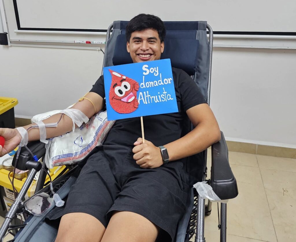 WhatsApp-Image-2025-10-23-at-1.12.21-PM-1-1024x836 Realizan XVIII Campaña de Donación Altruista de Sangre en la UAC