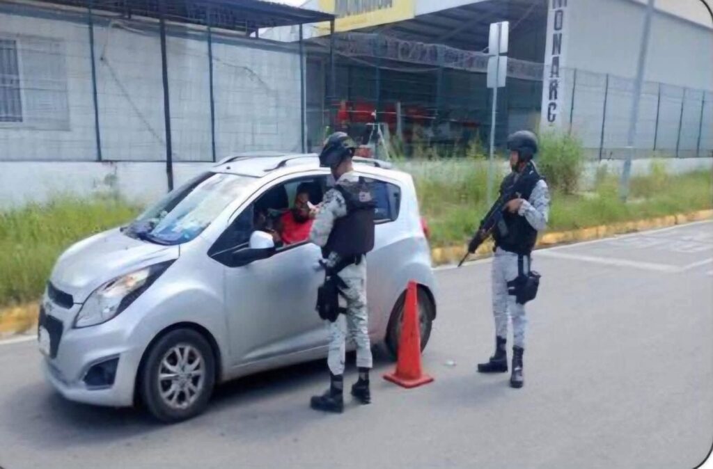 WhatsApp-Image-2025-10-27-at-6.18.57-PM-1-1024x674 Layda Sansores Destaca Aseguramiento de la SPSC De Colombianos Por Agredir a una Familia en Coordinación con Fuerzas Federales