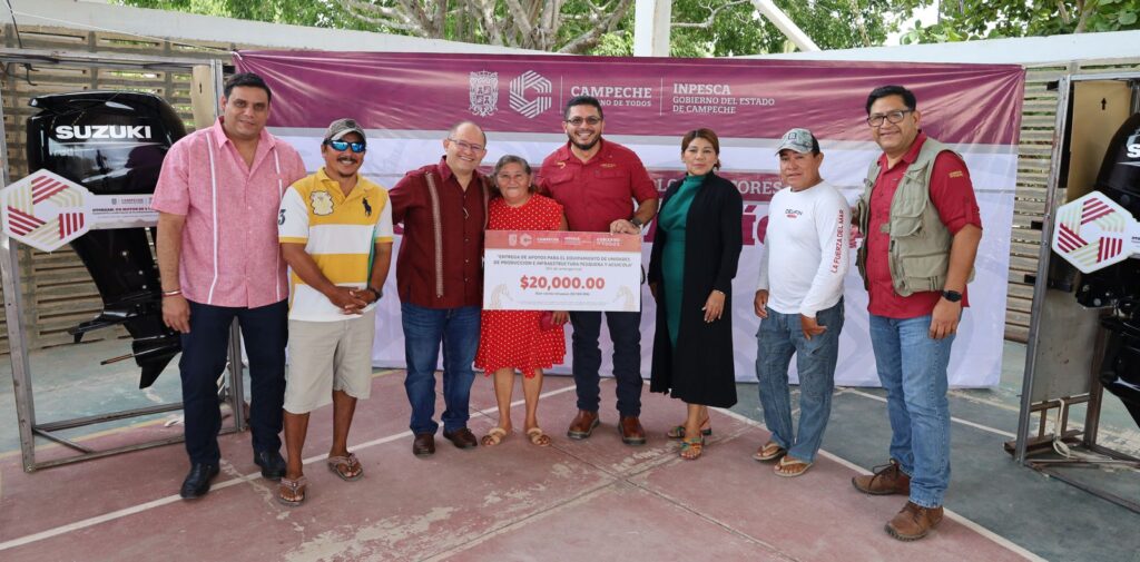 5ac6ec6e-8071-4603-8b01-e29162303738-1024x505 Entrega de Apoyos al Sector Pesquero en Isla Arena, Calkiní