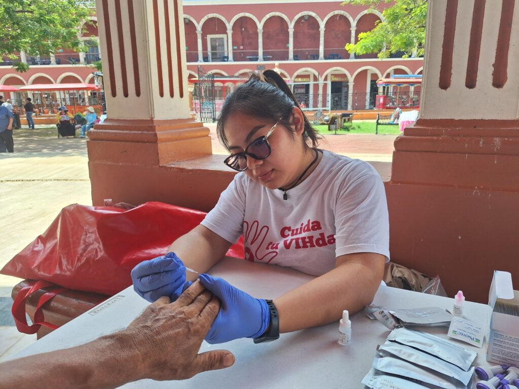 WhatsApp-Image-2025-11-05-at-7.29.05-PM-1-1-1024x768 Avanza Campeche en Detección Oportuna del VIH