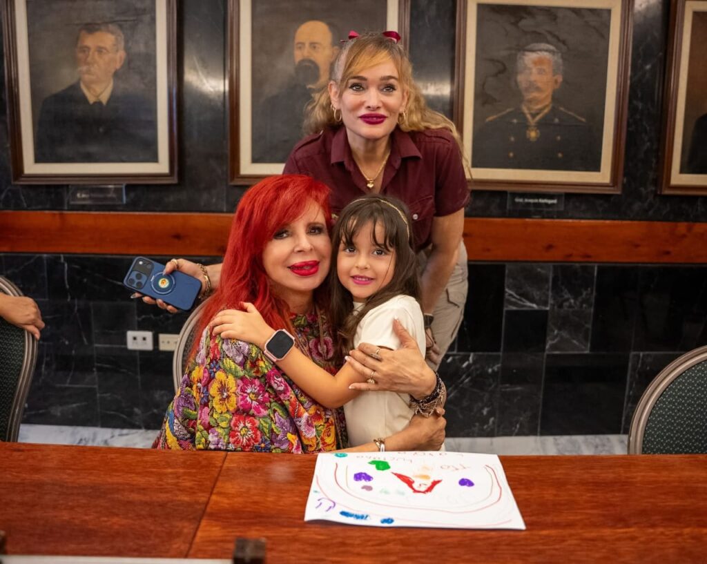 WhatsApp-Image-2025-11-05-at-7.29.05-PM-4-1024x817 Cercana a la Gente la Gobernadora Layda Sansores Llevó a Cabo las Audiencias Ciudadanas