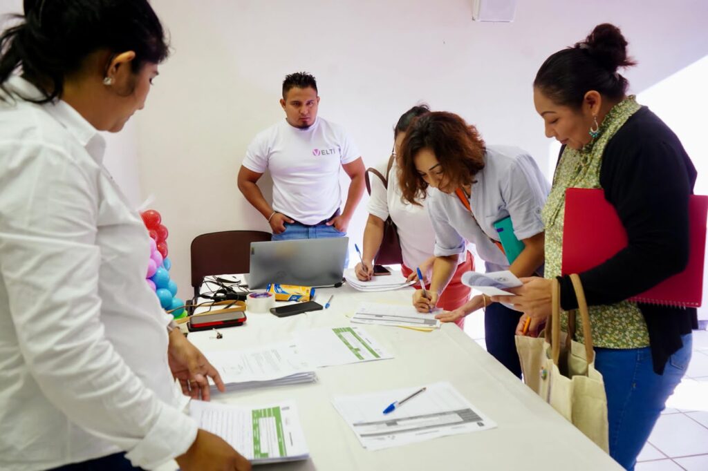WhatsApp-Image-2025-12-04-at-8.23.01-PM-3-1024x682 Continúa SEDUC Fortalecimiento de la Práctica Docente para la Atención de Alumnos para la Atención de Alumnos con Discapacidad