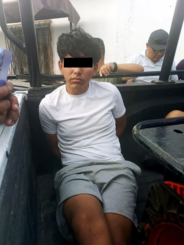 WhatsApp-Image-2025-12-08-at-10.07.37-AM-1-768x1024 HAY CUATRO VINCULADOS POR HECHOS D3L1CTIVOS EN LA PABLO GARCÍA INFORMAN EN LA MESA DE LA PAZ