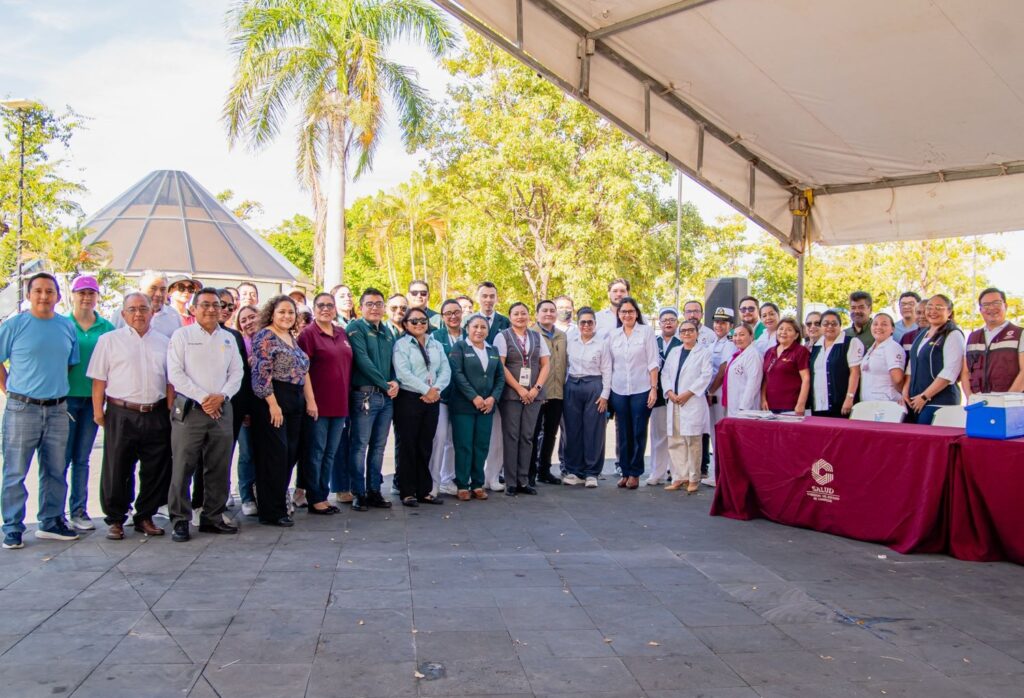 WhatsApp-Image-2025-12-10-at-12.15.51-PM-1-1024x698 DAN BANDERAZO DE INICIO AL VACUNATÓN