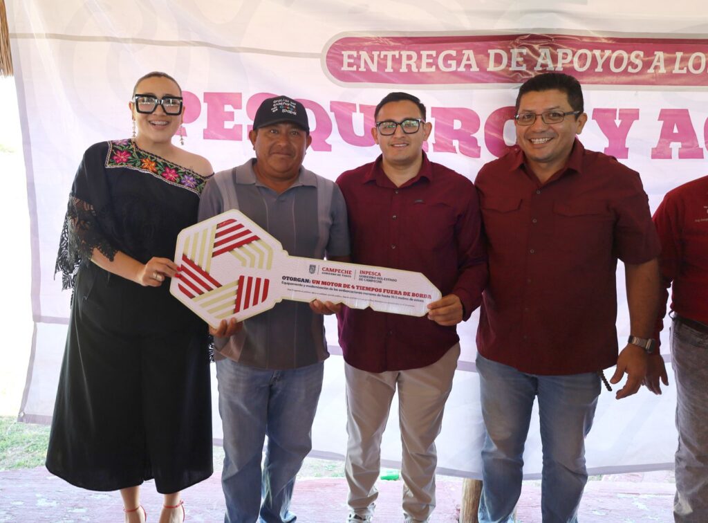 WhatsApp-Image-2025-12-19-at-11.31.49-AM-3-1024x756 Entrega de Apoyos a Pescadores en Lerma