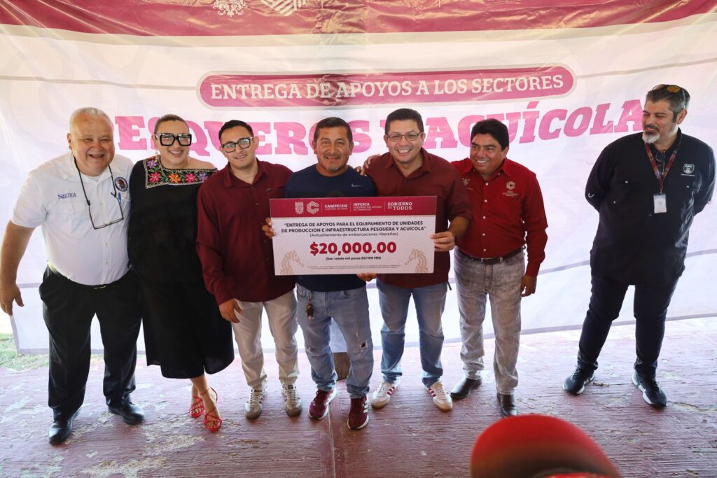 WhatsApp-Image-2025-12-19-at-11.31.50-AM-2-1024x683 Entrega de Apoyos a Pescadores en Lerma