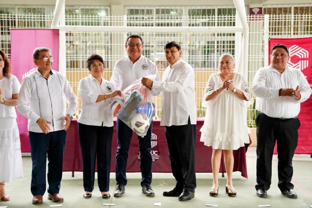 WhatsApp-Image-2026-01-12-at-4.15.10-PM-2-1024x682 Más de 176 Mil Alumnos Reinician Actividad Escolar en Campeche