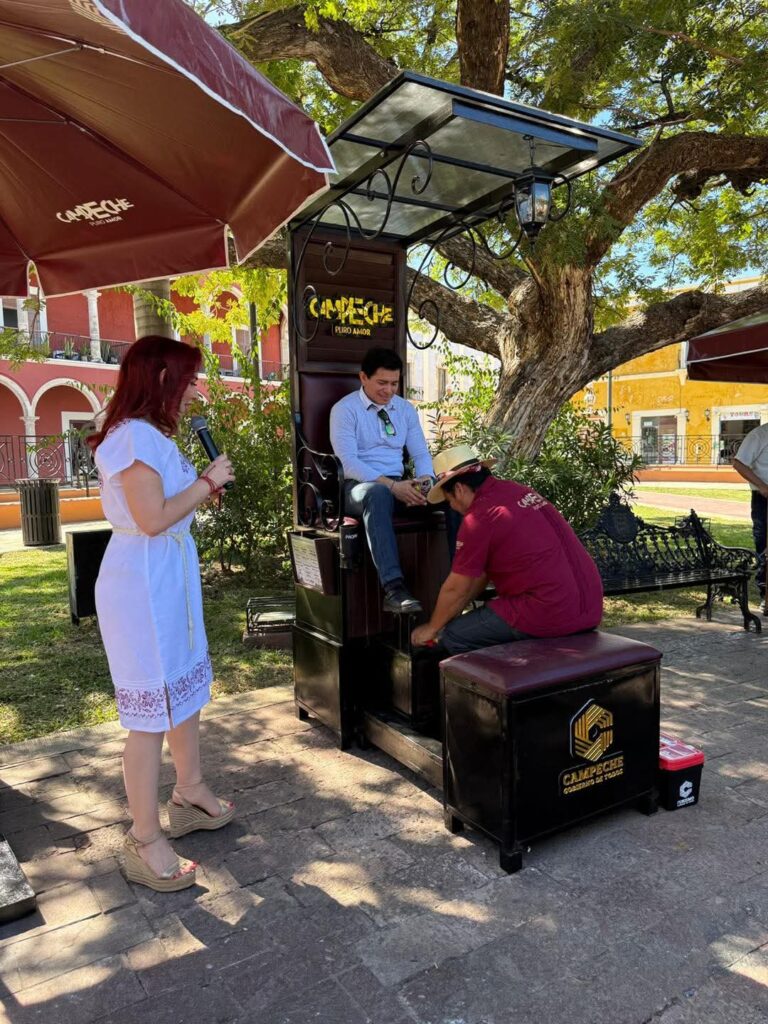 WhatsApp-Image-2026-01-17-at-9.10.34-PM-1-768x1024 Adda Solís Entregó Equipamientos a Boleros al Mejorar Imagen del Centro Histórico