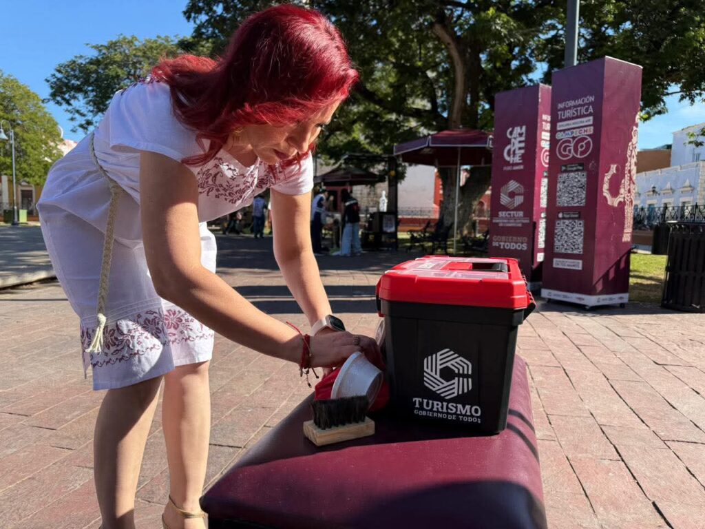 WhatsApp-Image-2026-01-17-at-9.10.34-PM-4-1024x768 Adda Solís Entregó Equipamientos a Boleros al Mejorar Imagen del Centro Histórico