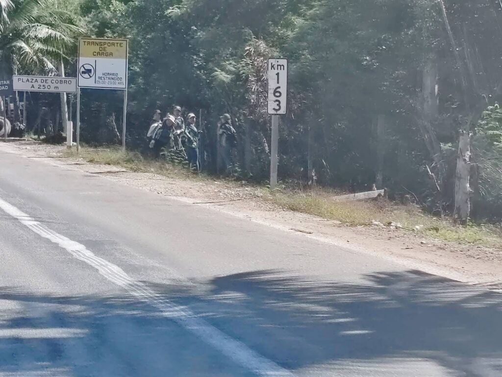 WhatsApp-Image-2026-01-31-at-8.12.31-AM-1024x768 Denuncian Presunta Explotación Laboral en la Dirección de Medio Ambiente de Carmen