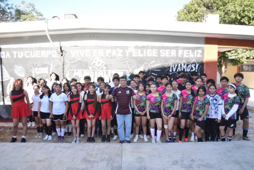 WhatsApp-Image-2026-02-28-at-4.20.23-PM-3-1024x684 ¡Víctor Sarmiento Arrancó el Torneo de Fútbol Escolar “MUNDIALITO 2026”!