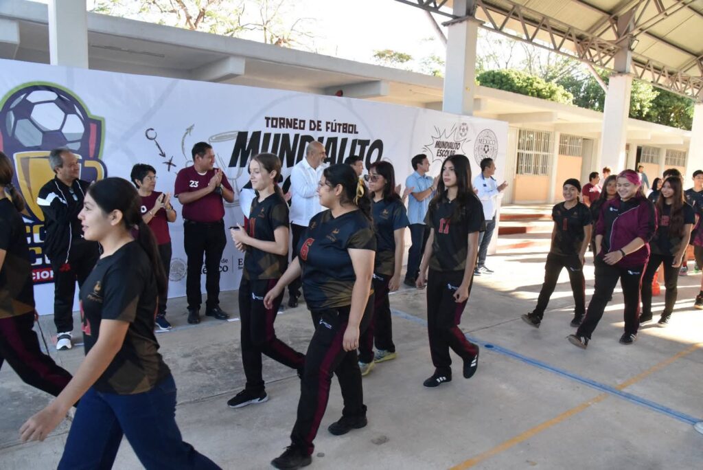 WhatsApp-Image-2026-02-28-at-4.20.25-PM-1024x684 ¡Víctor Sarmiento Arrancó el Torneo de Fútbol Escolar “MUNDIALITO 2026”!