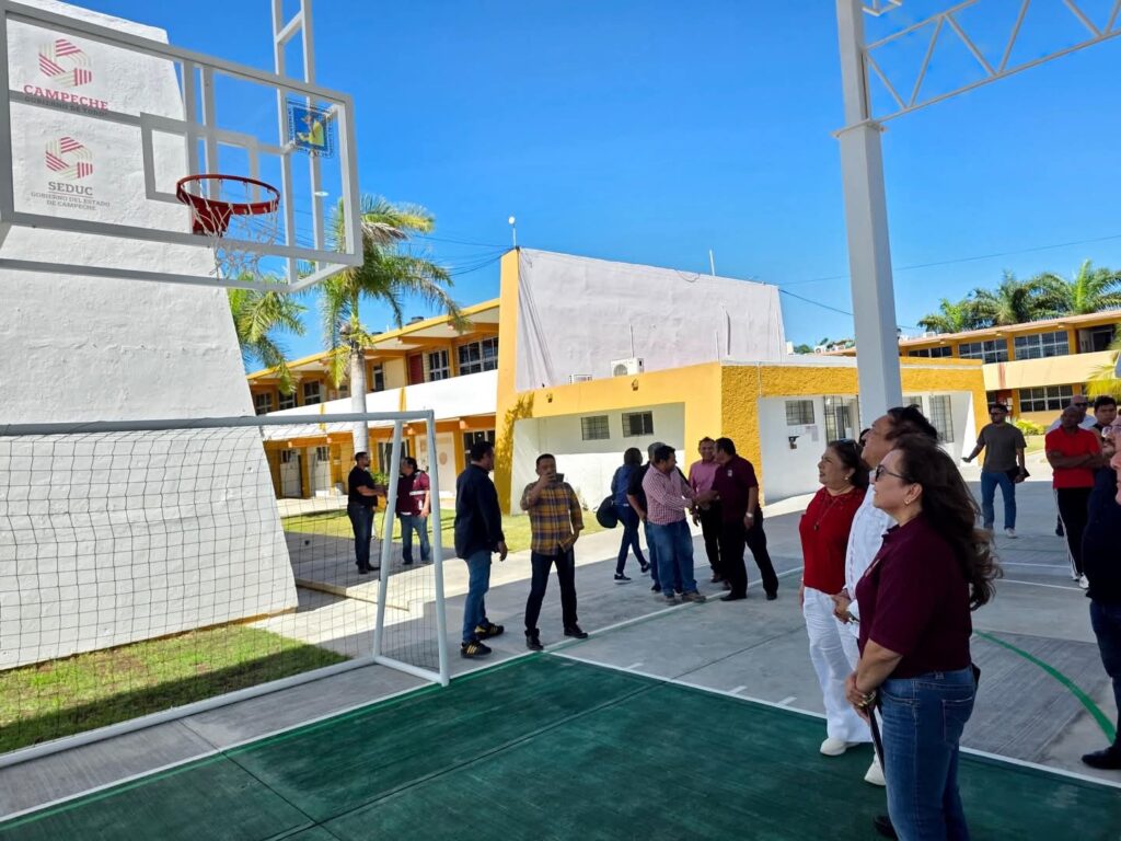 WhatsApp-Image-2026-02-28-at-4.20.27-PM-3-1024x768 Víctor Sarmiento Nuevo Techado de la Cancha de la Preparatoria Del Instituto Campechano